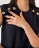 Omuz Gold Düğmeli Vatkalı Kadın Tişört | Miss Nish